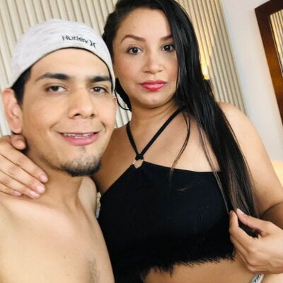 Alexxa_and_sadman Couple Newbrunettes Webcam Nude