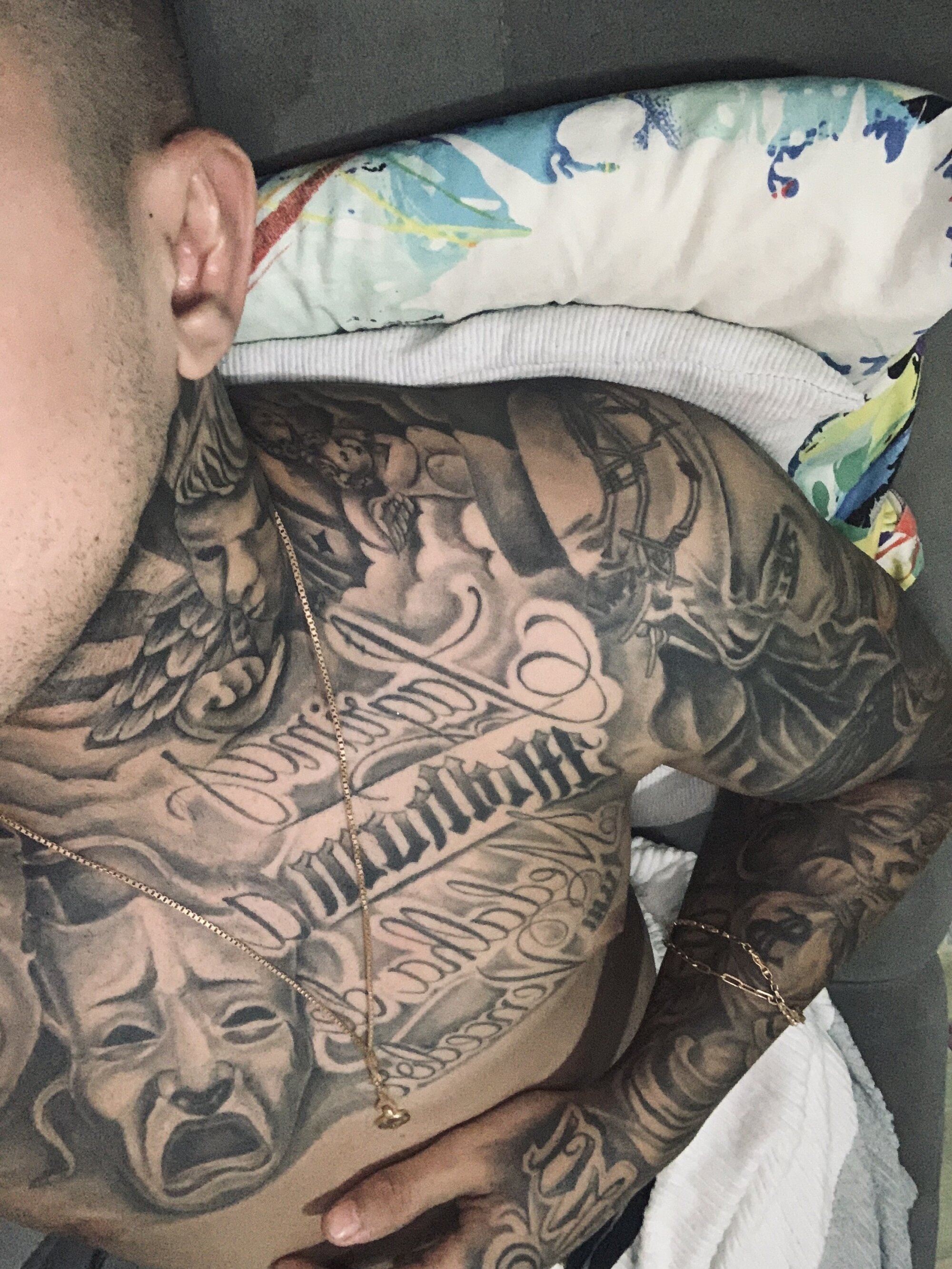 NOVINHO_Hot24