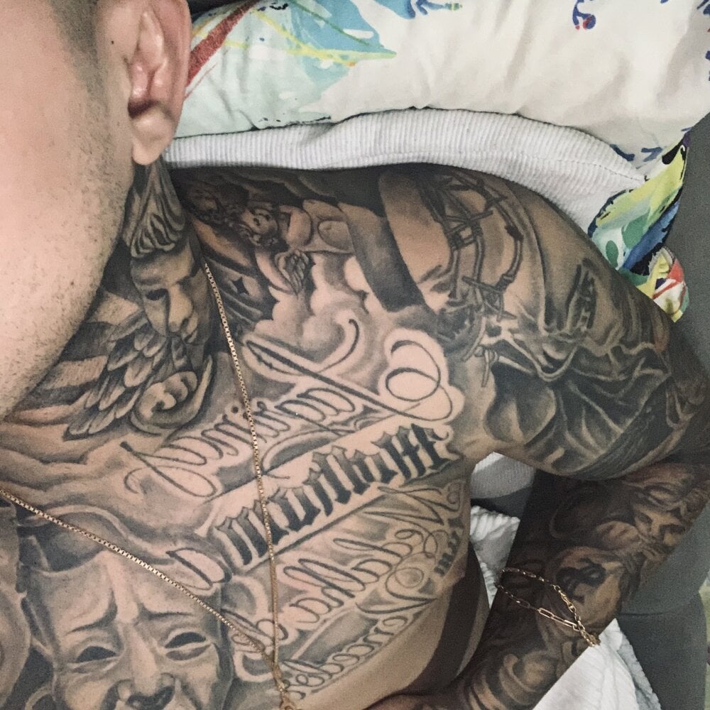 NOVINHO_Hot24 profile