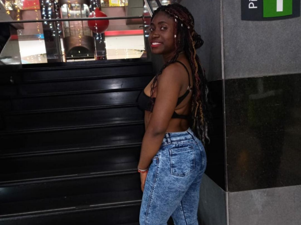 Estella_Goldens profile