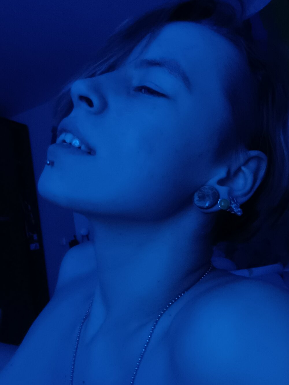 Live sex webcam photo for cherry_baby0 #290132178