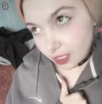 Stephanie_Terry's Offline Chat Room