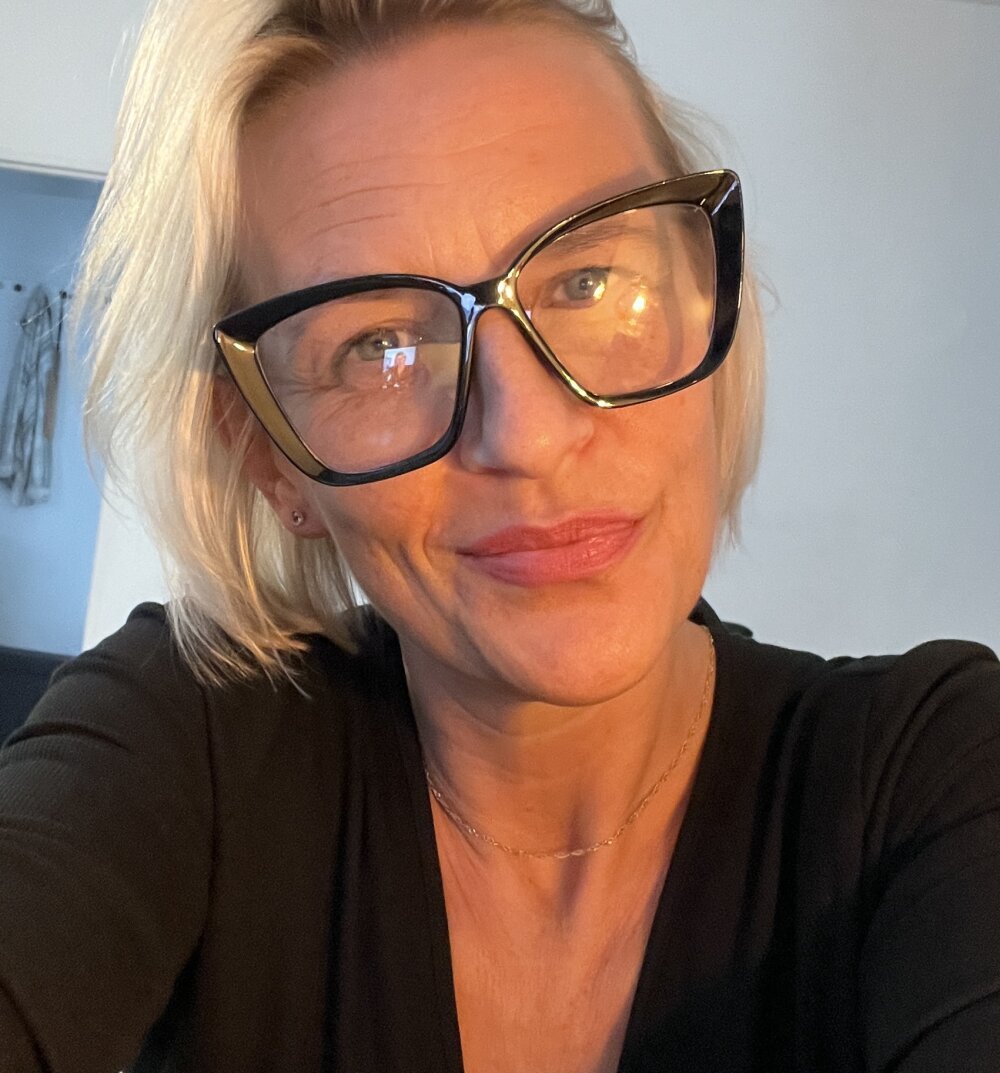 TinaRubia77's Live XXX Chat