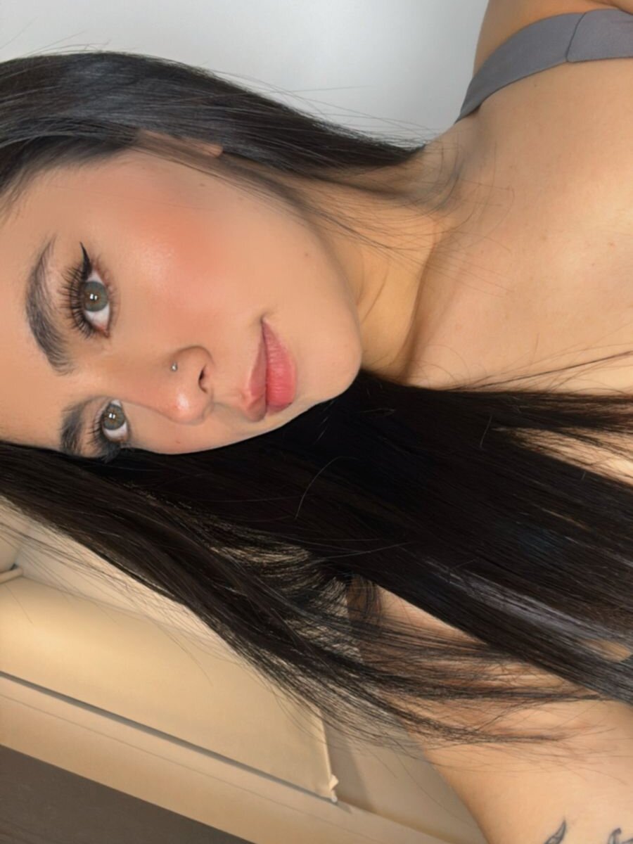 Annievalencia profile
