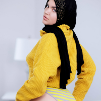 zaineb_desire's Webcam Show