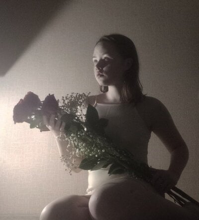 Ullalaw_ Female Upskirt Free Webcam Sex