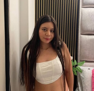 Sara_Jhonss