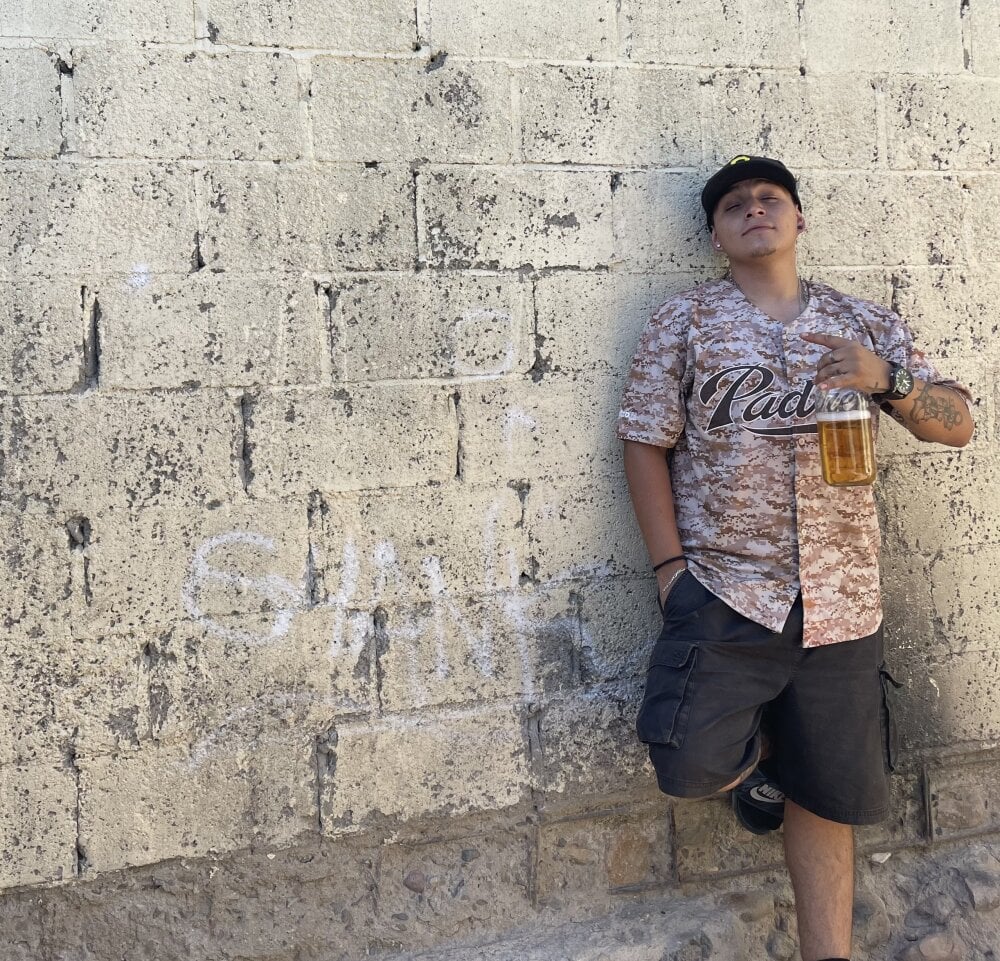 Shankortiz's Offline XXX Chat