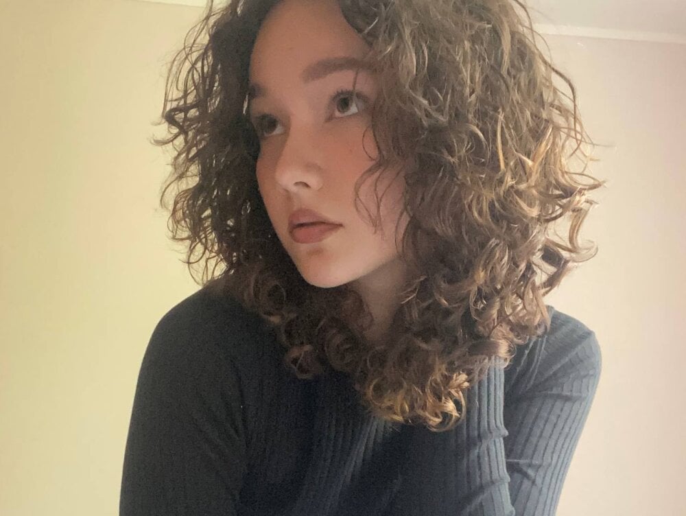AinsleyBlanch Offline XXX-chat