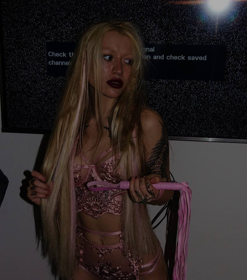 sugar_pop from stripchat