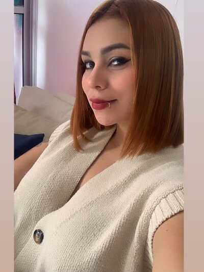 miss_clohee 🔻 adult chat