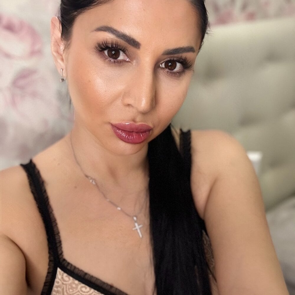 Ketty_Sweet's Offline XXX Chat
