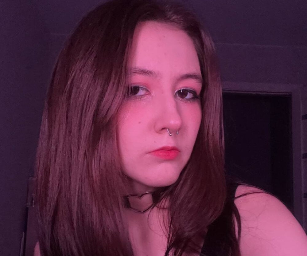 glamcambabes.com jayecamelin livesex profile in white-hair cams