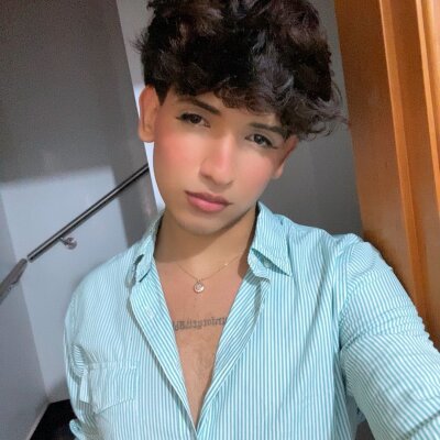 chris_robing from stripchat