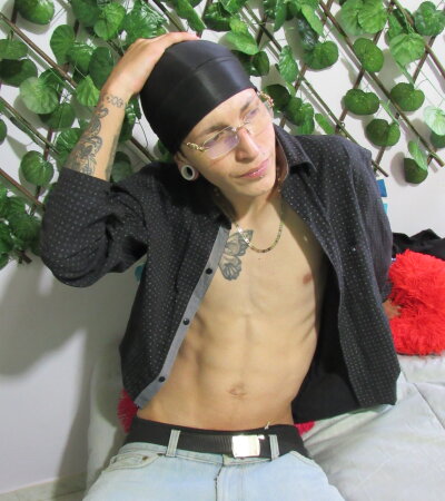 LissieandDanny Avatar