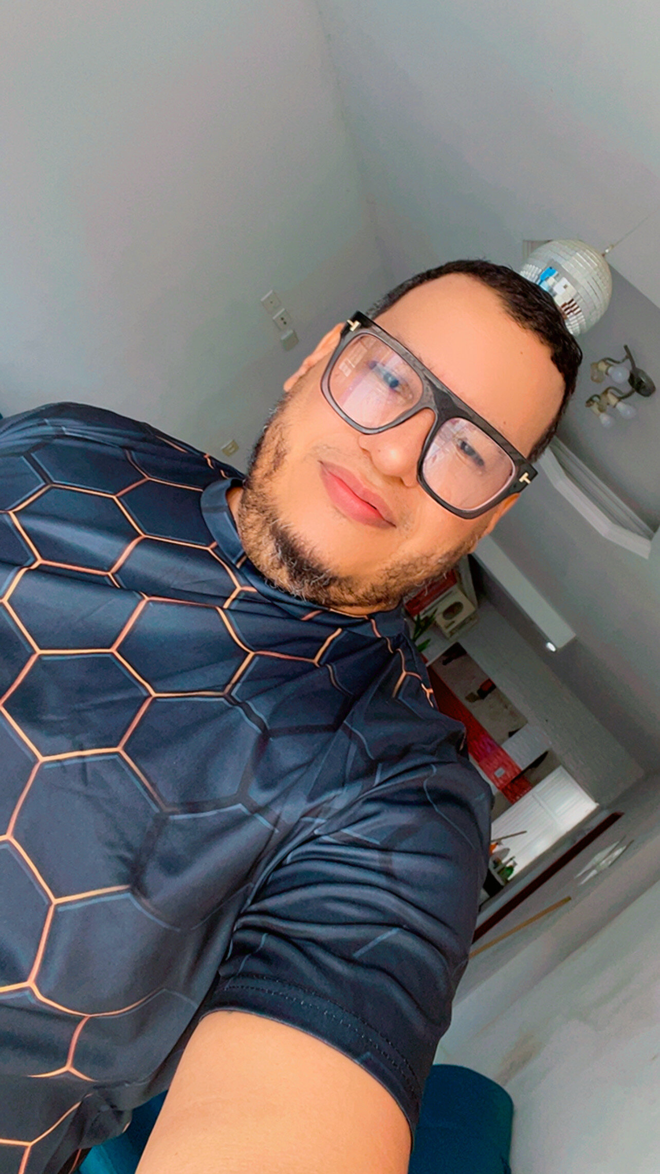 Max_DickBig