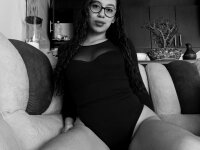 Sweet_Curly05's Offline XXX Chat