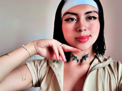 nicki_andy - colombian petite