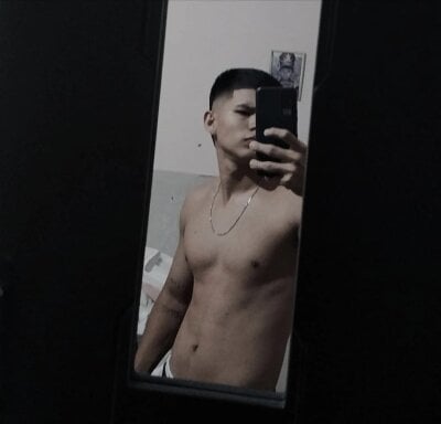 Ryo_kush Male Lovense Naked Webcam