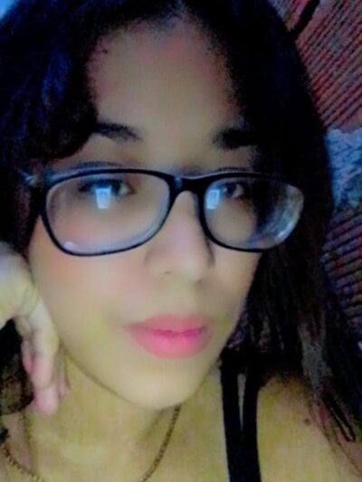 gaby-doll - middle priced privates latin