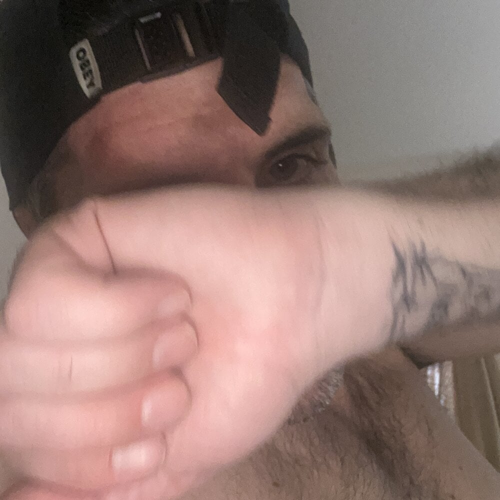 Pthekid6288's Offline XXX Chat