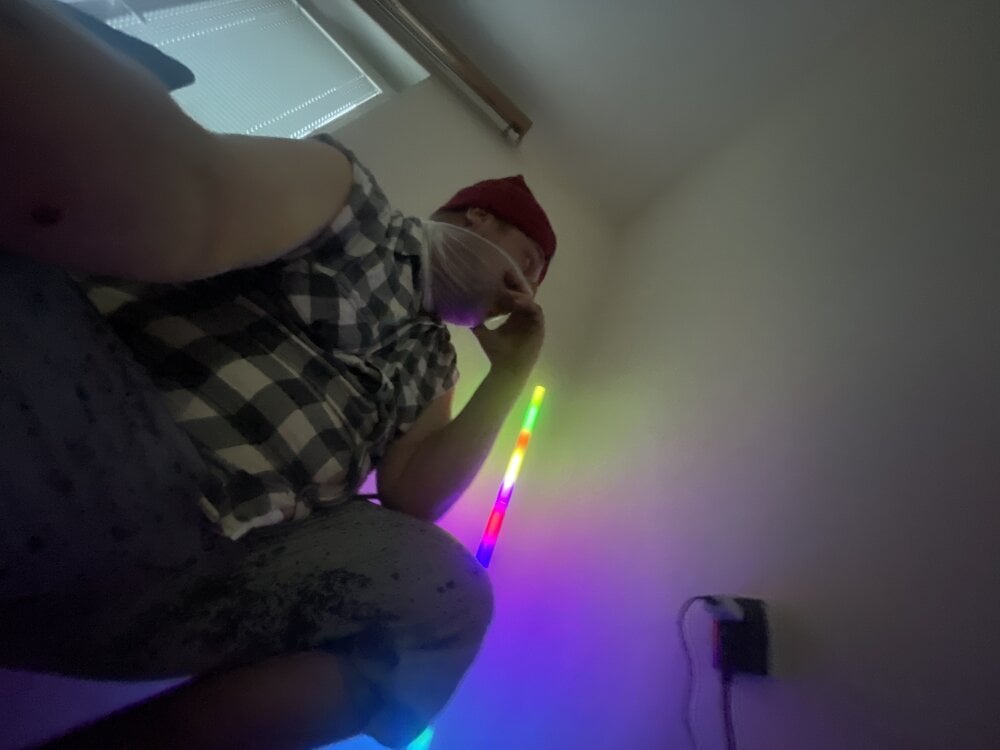 Czechyoungboy's Offline XXX Chat