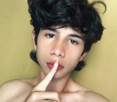 bayfredo18 from stripchat