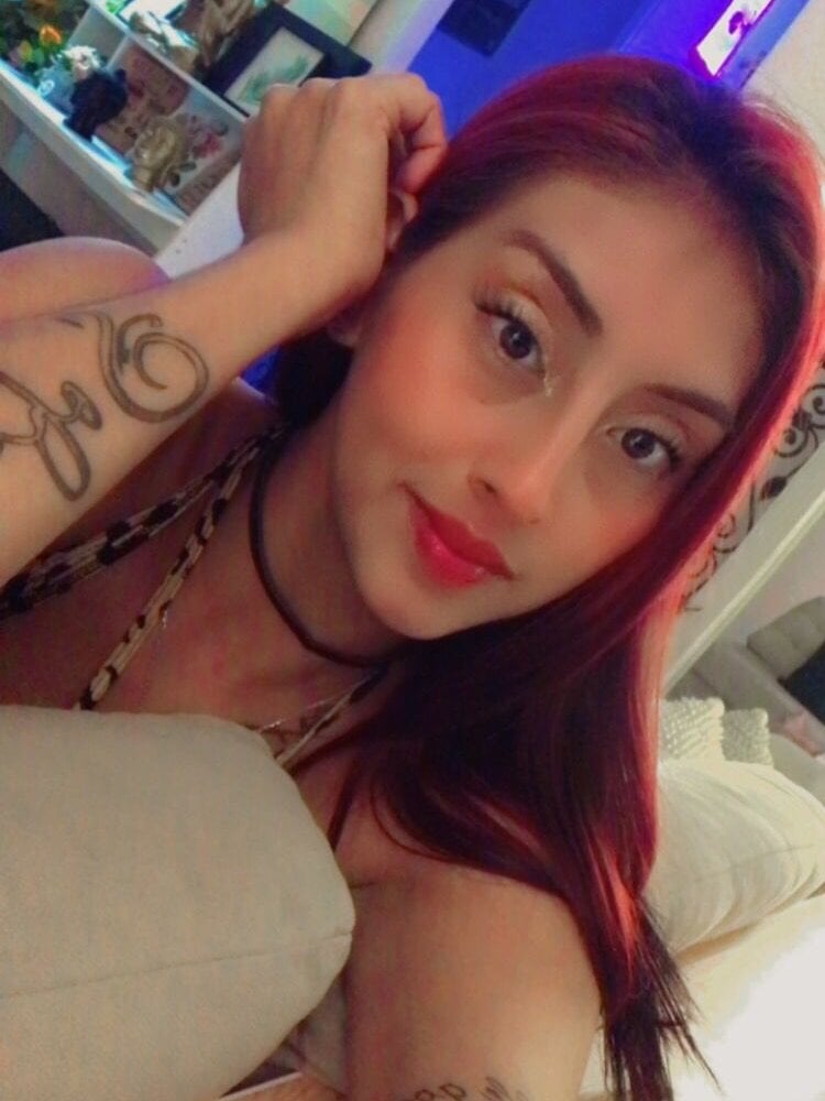 newporncams.com samanthaqueenx livesex profile in red-hair cams