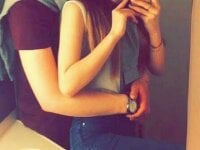 Hotmaturedcouples' Offline Chat Room