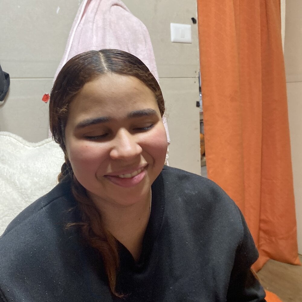 danielaycris webcam livesex profile on xxx-topcamgirls.com