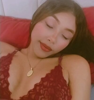 sharol_nia1 from stripchat