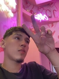 Camilomillerr's Offline Chat Room