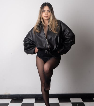 KiaraCarter on StripChat