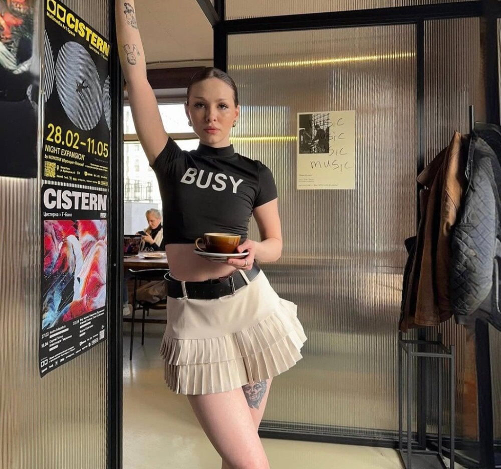 Miriamleroy_ profile