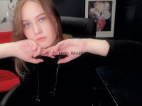 Offline chatovací místnost YutaGloss