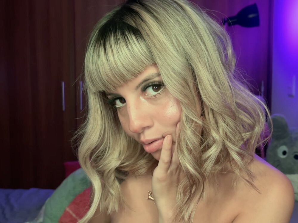 magicalangel from stripchat