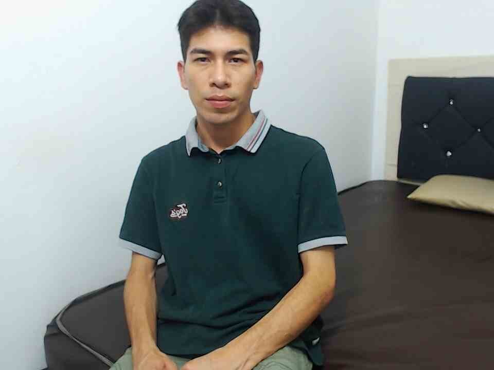 ashhlt from stripchat
