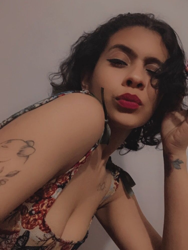 watchgirlcam.com megan_ssmith_ livesex profile in secret-placep cams