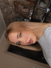 eva_pricex's Offline XXX Chat