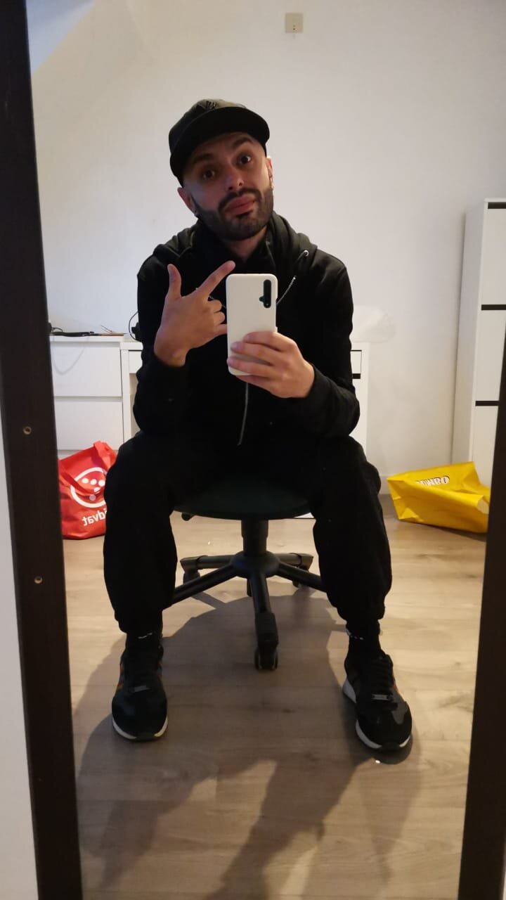 leiko_hot