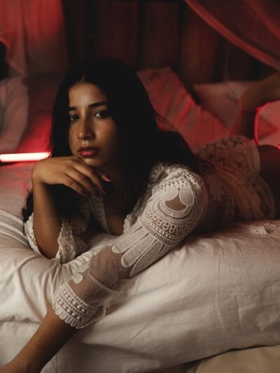 Miliaangeles Female Medium Live Cam Nude