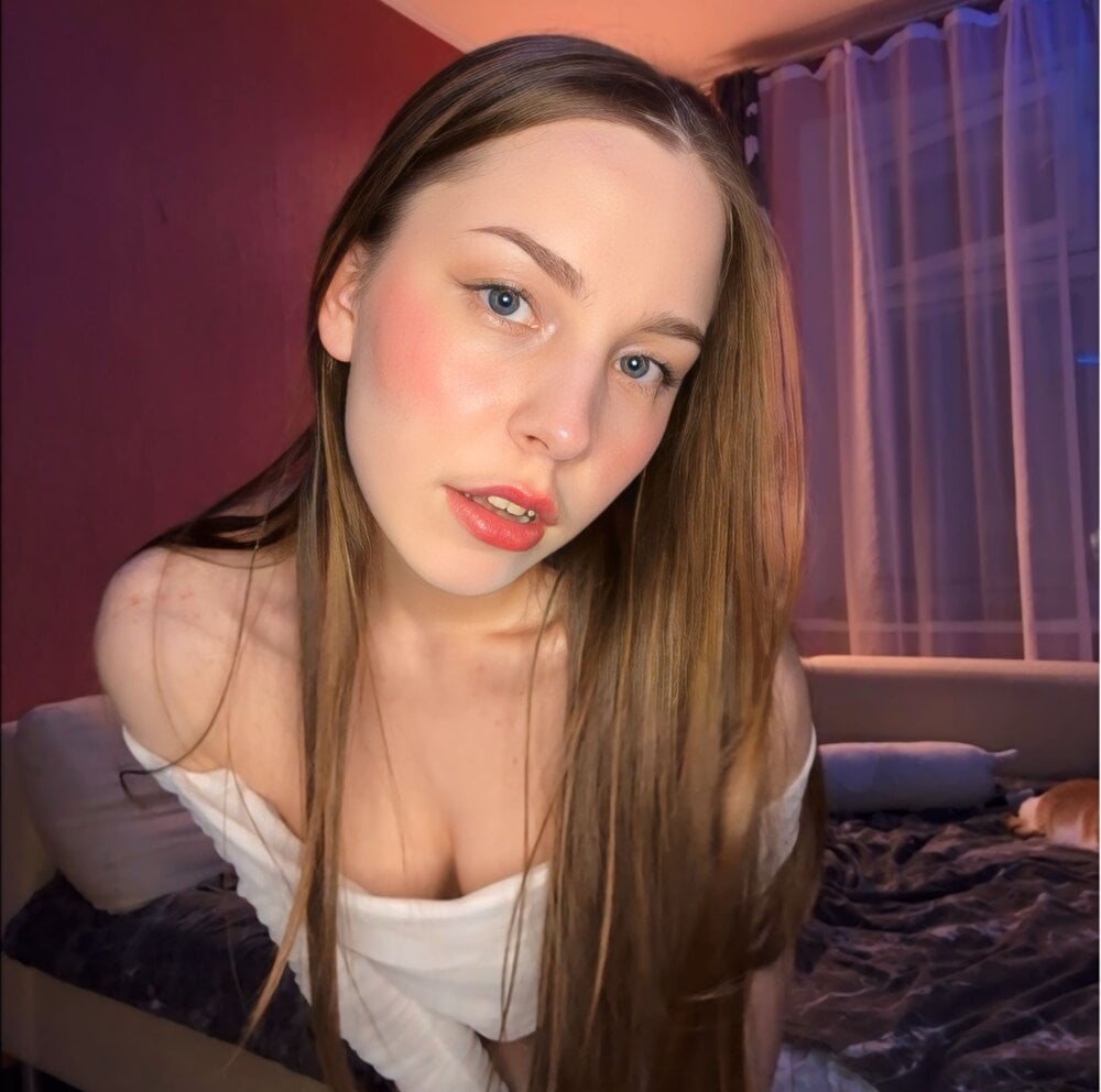 stripchat Im_Regina Live Webcam Featured On sexcam3d.net