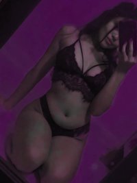 valeriecutexx's Offline Chat Room