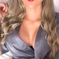 ariazschernitz1's webcam live show