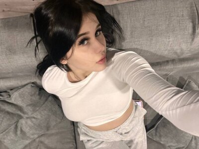 Carrtell - Stripchat Girl 