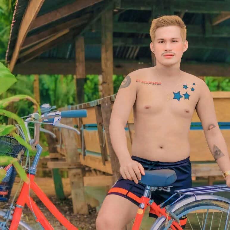 URHOTCUPID profile