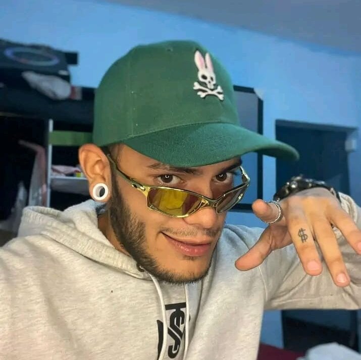 the_gangsther23 from stripchat