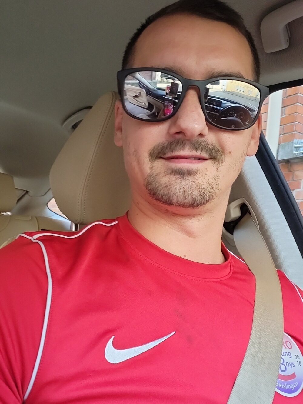laki_98 from stripchat