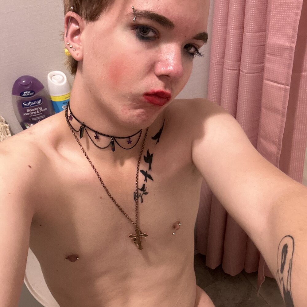 Live sex webcam photo for Harlemjames #288742245