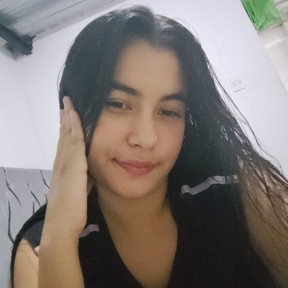 chatnmate.com sirena_sexyhot livesex profile in latino cams